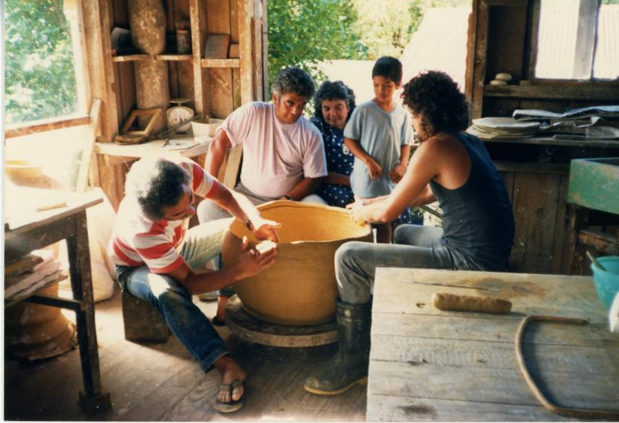 Ahi Kaa: Ngā Kaihanga Uku and Friends Return to Driving Creek
